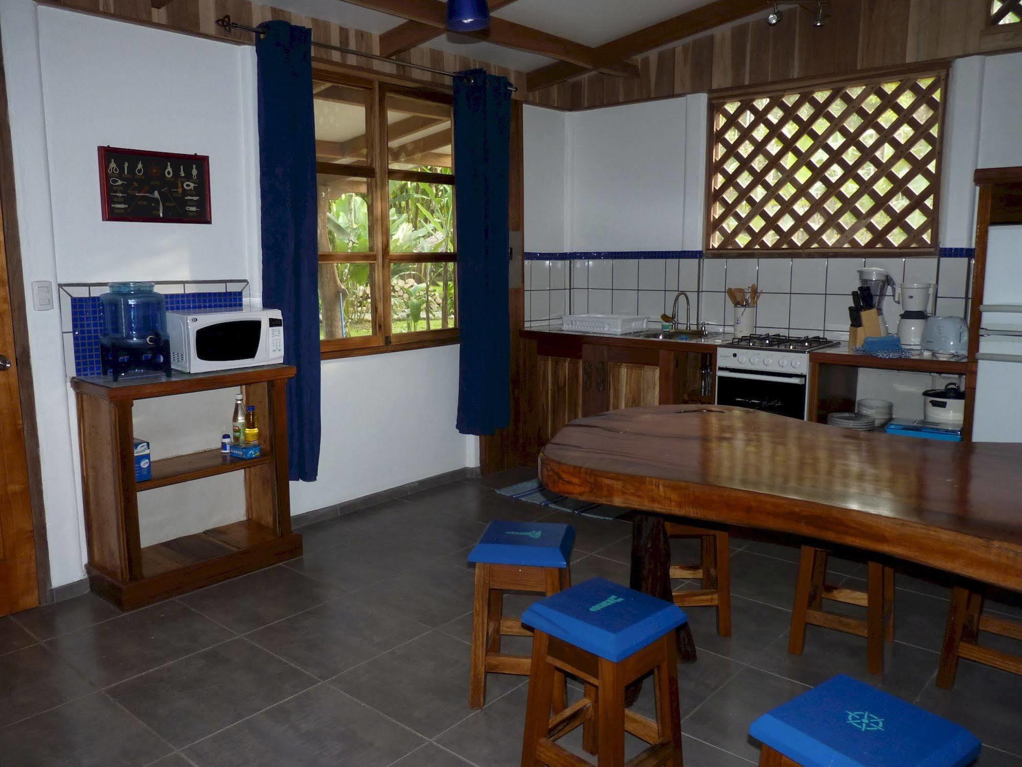 3 Bamboo Eco Lodge Cahuita Ngoại thất bức ảnh